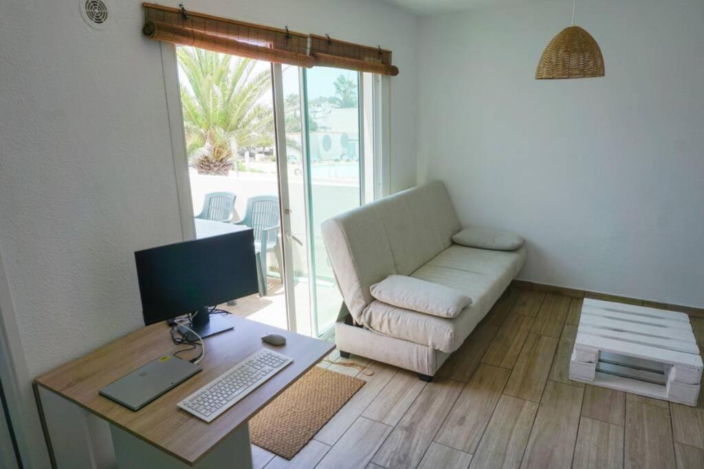 Appartement Apartamento Recien Reformado En Centro A Tres Minutos De La Playa à Corralejo Extérieur photo